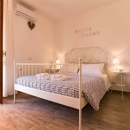 White Charme *